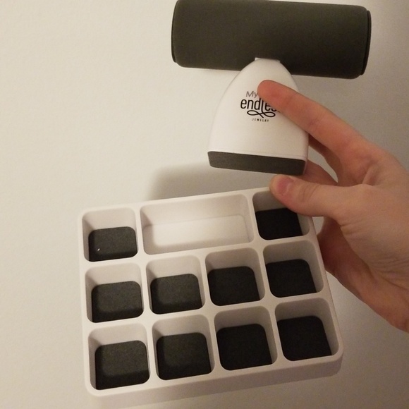 Jewelry Storage - Picture 2 of 5